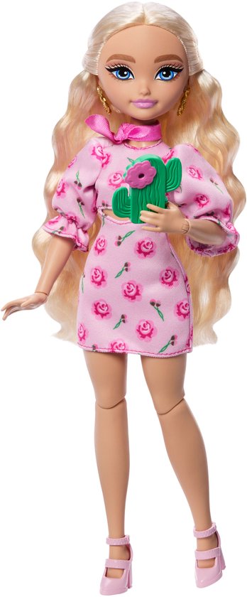 Barbie Dream Besties Festival Looks “Malibu" Doll and Accessories