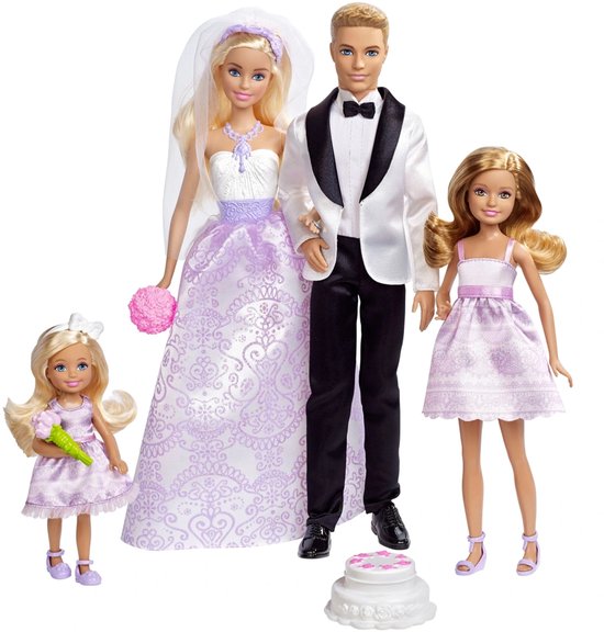 Barbie - Droombruiloft Set - 4 Barbie Poppen - 1x Barbie - 1x Ken - 1x Stacie - 1x Chelsea - Barbiepop - Pop - Speelgoed vanaf 3 jaar