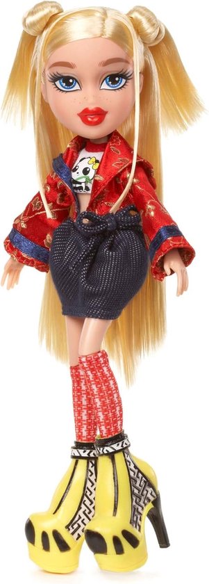 Bratz Study Abroad Pop - Verzamelbare Pop met Kledingsets en Koffer - Speelgoed voor Kinderen - 30 cm van Merkloos