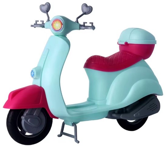 Fashion Doll met Scooter Groen en ass van DreamLand