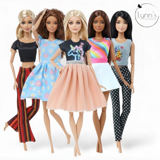 Lynn’s poppenkleertjes - Set ‘Demi’ - Geschikt voor modepop - Set van 5 outfits - Kleding voor modepoppen - Cadeauzakje van Merkloos