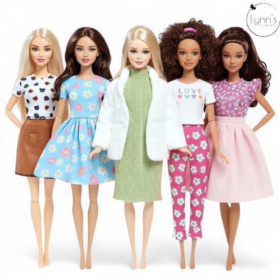Lynn’s poppenkleertjes - Set ‘Eva’ - Geschikt voor (curvy) modepop - Set van 5 outfits - Kleding voor modepoppen - Cadeauzakje van Merkloos