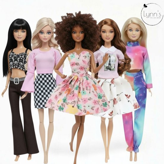 Lynn’s poppenkleertjes - Set ‘Julia’ - Geschikt voor modepop - Set van 5 outfits - Kleding voor modepoppen - Cadeauzakje van Merkloos