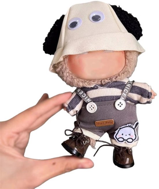 Mini Poppenkleding Set – Handgemaakte 17 cm Outfit voor Labubu Poppen – WIt/Grijs/Zwart Overalls met hoed – Alleen Kleding, Geen Pop, geen schoenen van Merkloos