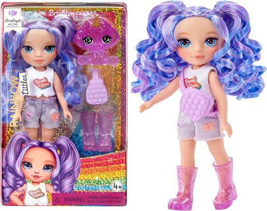 Modepop Amethist Willow - Kleine pop - Fantasierijk spel - Inclusief handtas hond - 14 cm - Paars van Merkloos