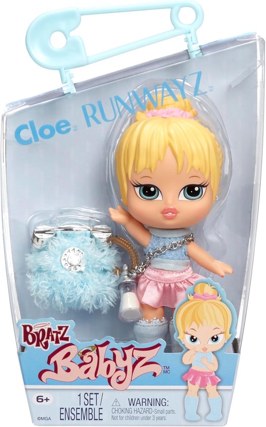 Modepop Cloe met Trendy Outfit en Draagbare Ketting van Merkloos