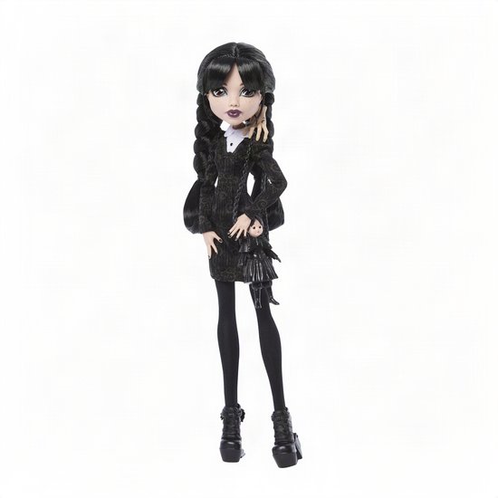 Monster High x Wednesday verzamelpop - Wednesday Addams in zwarte jurk met Thing als accessoire