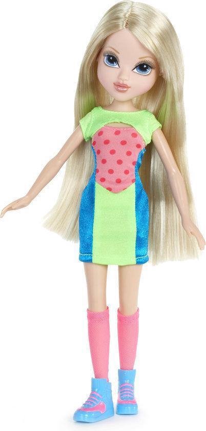 Moxie Girlz Magic Hair color studio Avery - Pop van Moxie Girlz