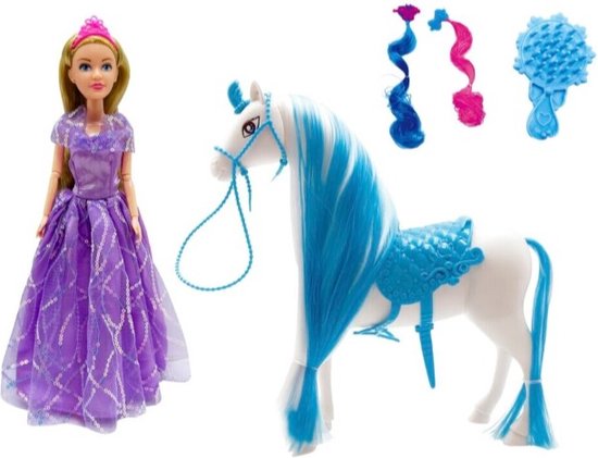 Prinsessenpop met Paard van Play-Doh.