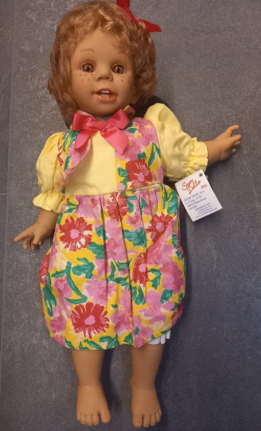 Star Dolls Iris - Pop - 38 cm van Star Dolls